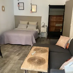 Apartment De Gaston, Les Sablettes